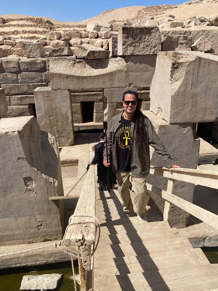 Anyextee exploring the Osireion at Abydos